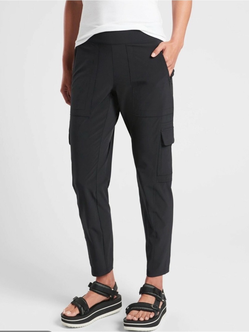 NWT Athleta Chelsea Cargo Pant